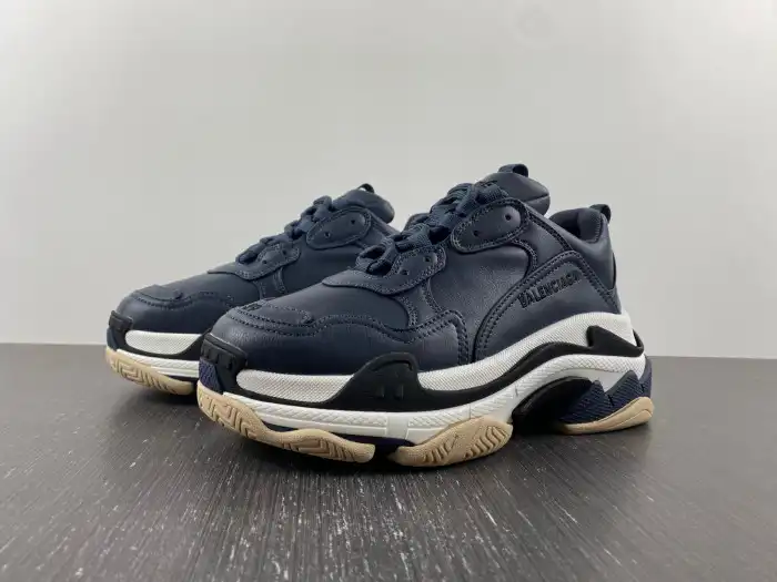 Rep TBK BLCG TRIPLE S SNEAKER 536737 W2FAD 4197 0131