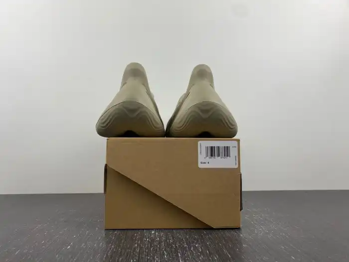 Reps TBK Adidas Yeezy Foam RNR Stone Salt GV6840 0129