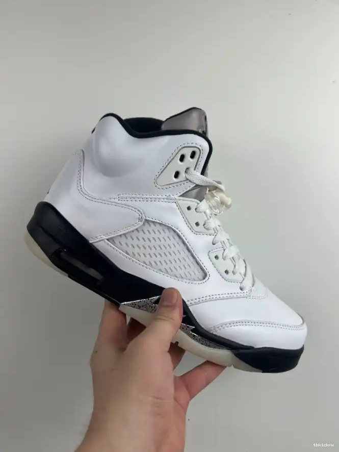 Reps TBK DD0587-110 RETRO 5 JORDAN AIR 'WHITE BLACK' 0226