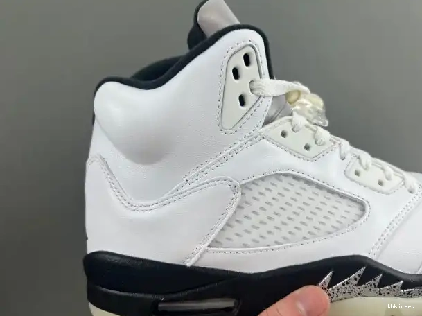 Reps TBK DD0587-110 RETRO 5 JORDAN AIR 'WHITE BLACK' 0226